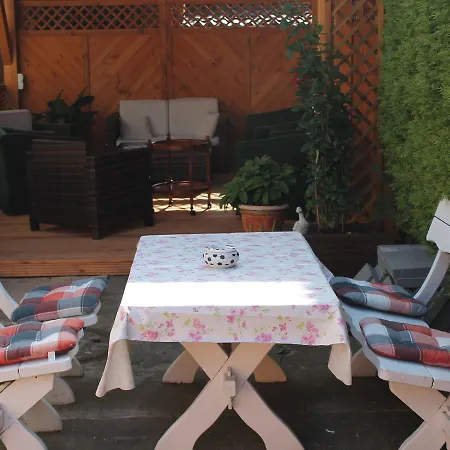Gorgeous In With Covered Terrace * Klutz